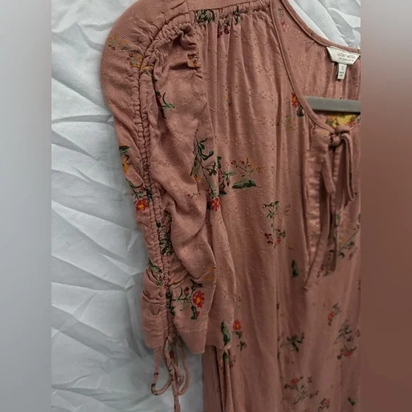 Lucky Brand Floral Mauve Top Ruched Tie Sleeve sz Small - Picture 4 of 9